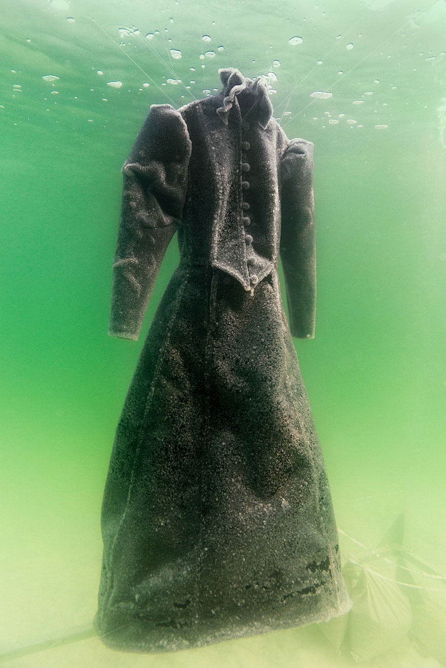 An artist immerged a dress in the Dead Sea for 2 years.. now it’s worth a fortune