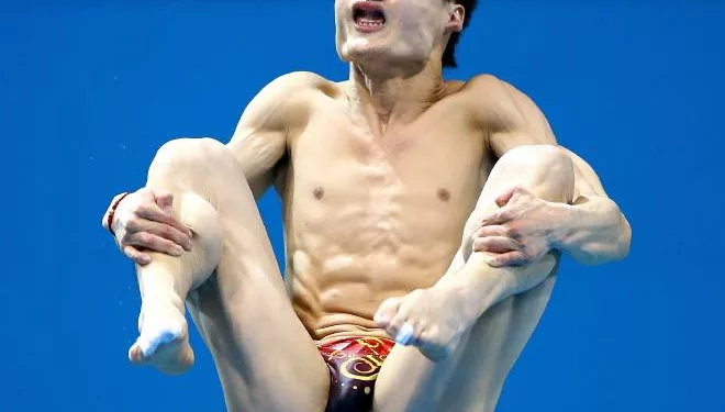 Men’s Olympic faces while diving are something to see at least one time in your life
·