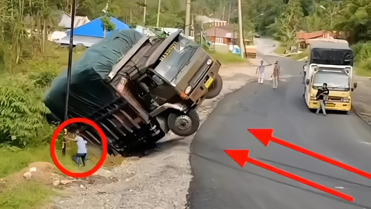 TOTAL IDIOTS AT WORK #30 | Fails Compilation 2023 – video