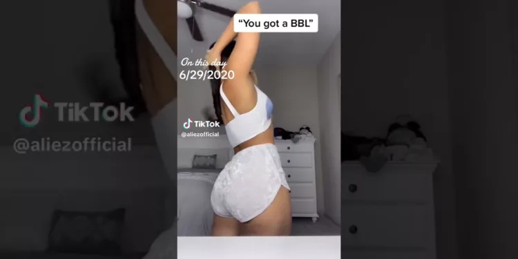 Tiktok Thots Dancing in White – video