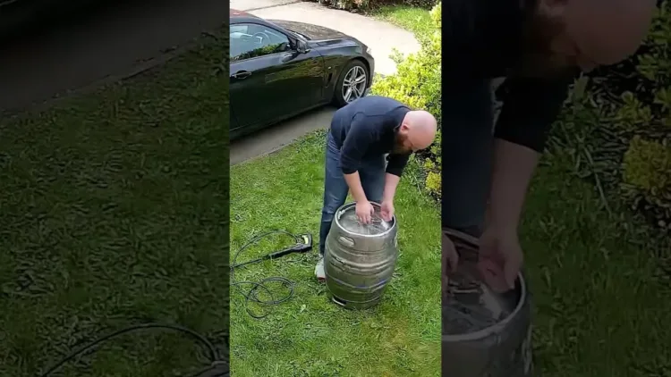 Idiot with a keg! 😂 – video