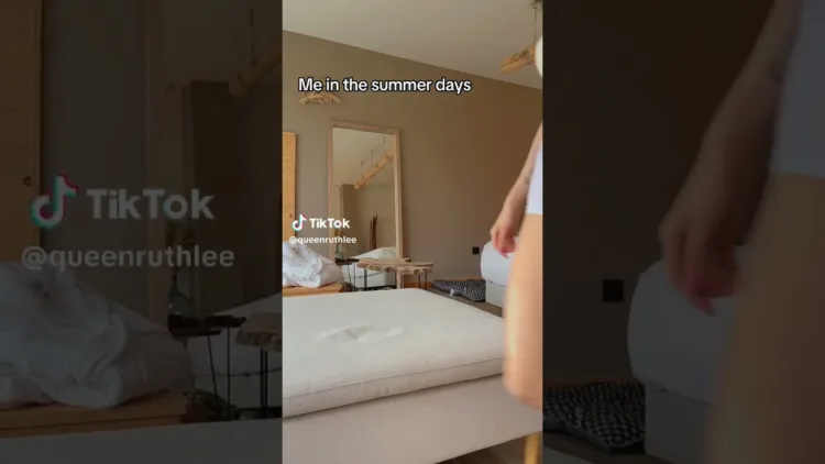 Tiktok Thots Cooling Off – video